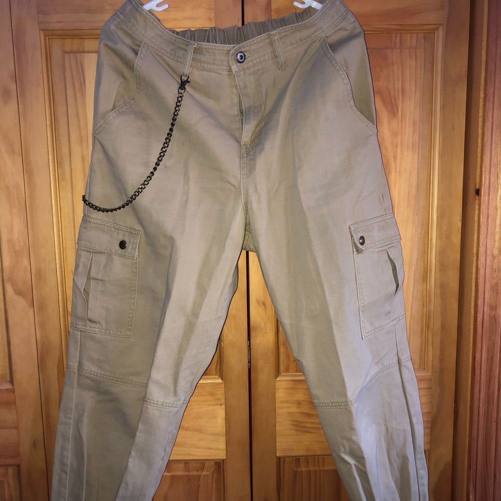 wild fable tan khaki cargo joggers!